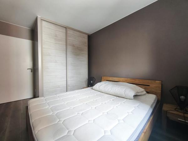 Appartement 3 pièces 66 m2 + balcons + box fermé - Vieux Lille