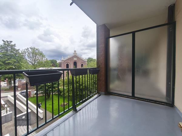 Appartement 3 pièces 66 m2 + balcons + box fermé - Vieux Lille