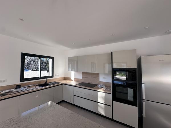 Solaro (20240) Villa T6 plage à pieds