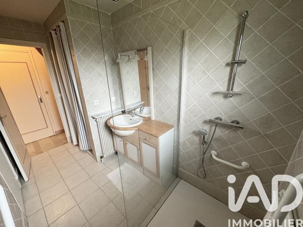 Maison à vendre 8 pièces 181 m² Saint-Denis-en-Val