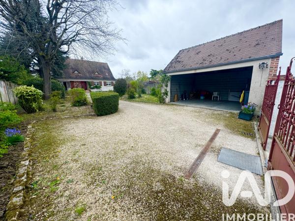 Maison à vendre 8 pièces 181 m² Saint-Denis-en-Val