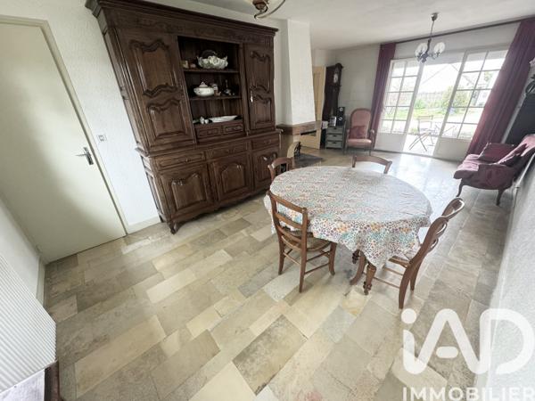 Maison à vendre 8 pièces 181 m² Saint-Denis-en-Val