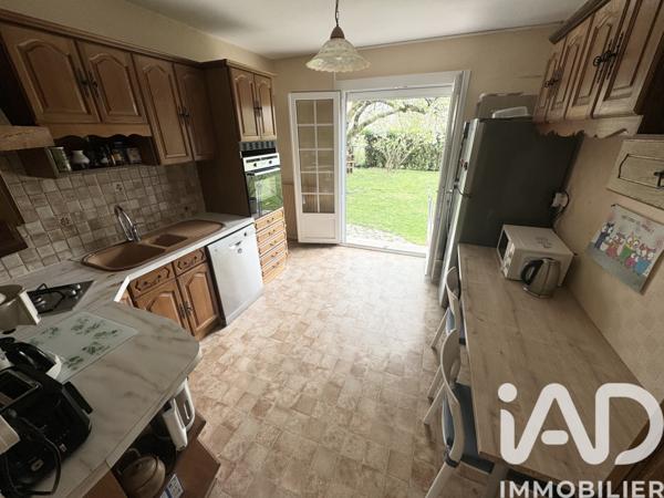 Maison à vendre 8 pièces 181 m² Saint-Denis-en-Val