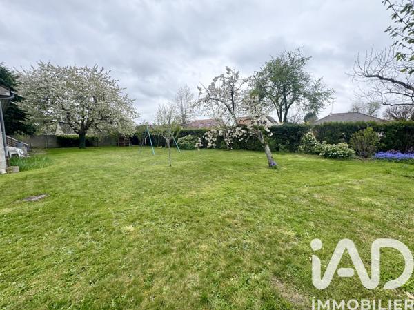 Maison à vendre 8 pièces 181 m² Saint-Denis-en-Val