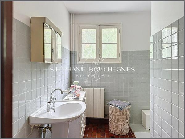 Maison T6 - 136m2 - Breuillet (17920)