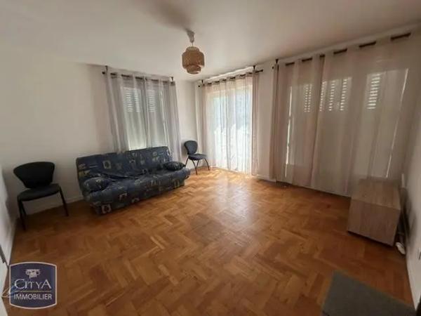 Appartement à louer 2 pièces 41.95m² Beauvais (60000)