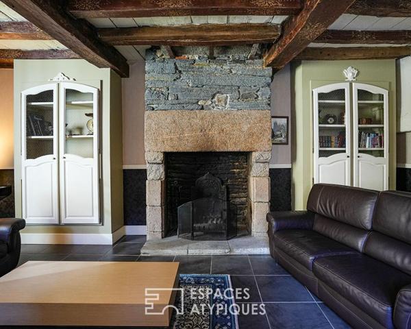 Maison Pondalez – Triplex disponible, galerie d’art et studios à revenus locatifs