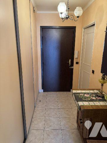 Au calme Beau balcon exposé ouest