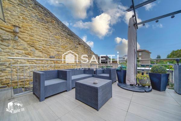 Maison mitoyenne rénovée – À 400 m de la gare – Aucun travaux à prévoir – Jardin clôturé