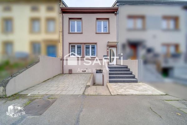 Maison mitoyenne rénovée – À 400 m de la gare – Aucun travaux à prévoir – Jardin clôturé