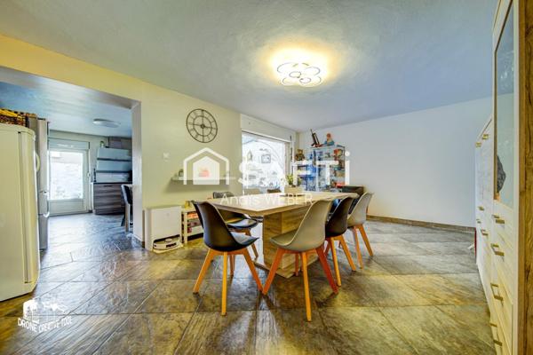 Maison mitoyenne rénovée – À 400 m de la gare – Aucun travaux à prévoir – Jardin clôturé