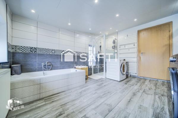 Maison mitoyenne rénovée – À 400 m de la gare – Aucun travaux à prévoir – Jardin clôturé