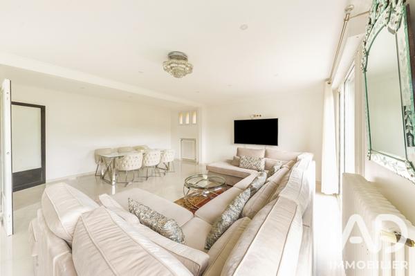 Maison à vendre 9 pièces 210 m² Sannois