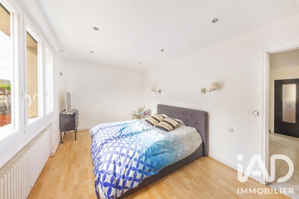 Maison à vendre 9 pièces 210 m² Sannois