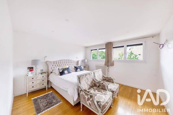 Maison à vendre 9 pièces 210 m² Sannois