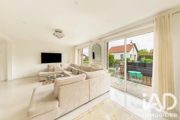 Maison à vendre 9 pièces 210 m² Sannois