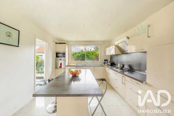 Maison à vendre 9 pièces 210 m² Sannois