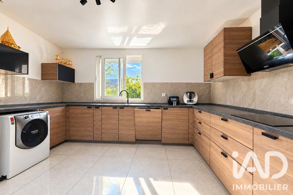 Maison à vendre 5 pièces 115 m² Villeneuve-le-Roi
