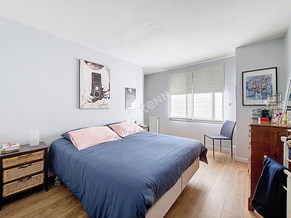 ORVAULT : En VENTE ! Maison familiale 4 chambres, 3 points d'eau, séjour exposé SO sur parcelle de près de 1000m²