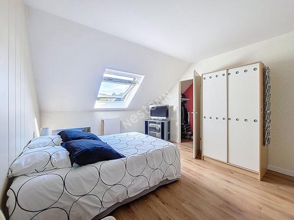 ORVAULT : En VENTE ! Maison familiale 4 chambres, 3 points d'eau, séjour exposé SO sur parcelle de près de 1000m²