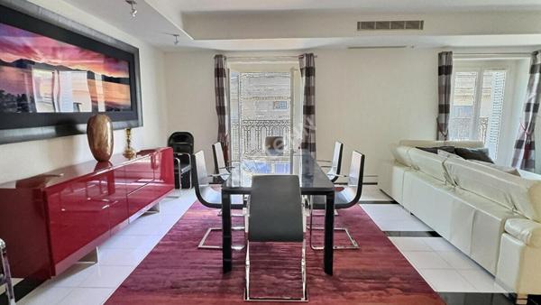 Appartement Familial de cinq pièces - Quartier Mail Montorgueil 75002 Paris