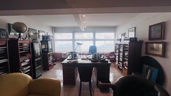 Dpt Finistère (29), à vendre QUIMPER quartier centre - Appartement T4 situé au rez-de-chaussée de 70 m² Habitable - Garage.