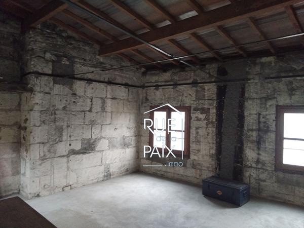 86200 LOUDUN Maison Loudun 7 pièce(s) 300 m2