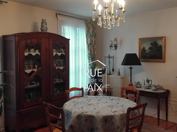 86200 LOUDUN Maison Loudun 7 pièce(s) 300 m2