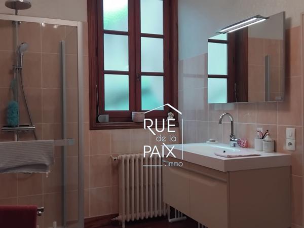 86200 LOUDUN Maison Loudun 7 pièce(s) 300 m2