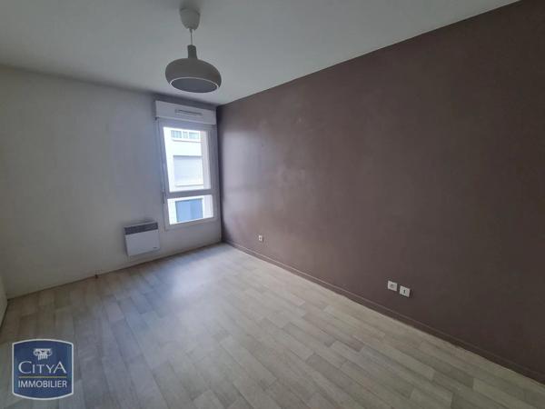 Appartement à louer 2 pièces 46.8m²