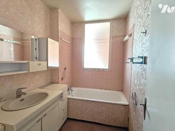 APPARTEMENT A REIMS - Quartier St Rémi - Vue Basilique, T4 d'env. 78m² avec parking