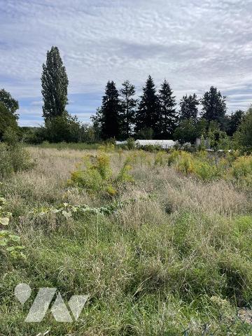 Terrain à bâtir dans un environnement calme et recherché