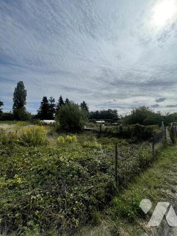 Terrain à bâtir dans un environnement calme et recherché