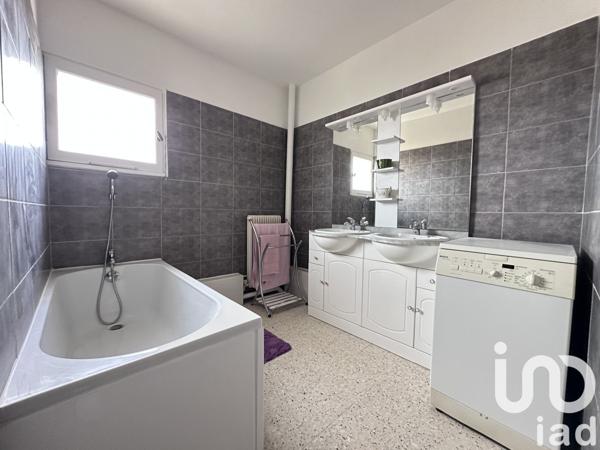 Appartement 4 pièces de 81 m² à Valras-Plage (34350)