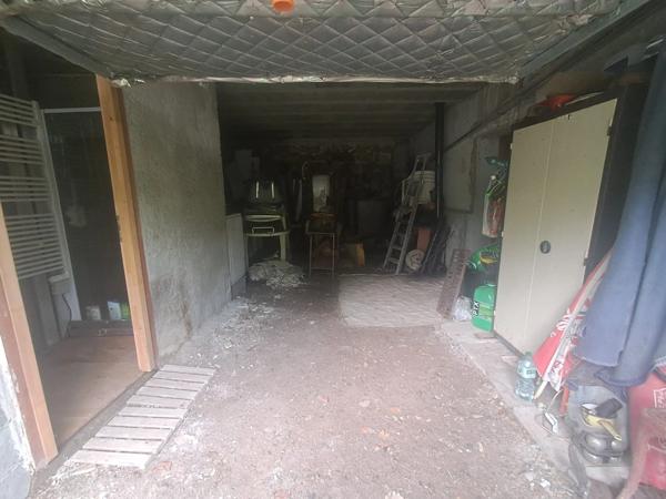 Garage de 120m2 situé à Sarrancolin