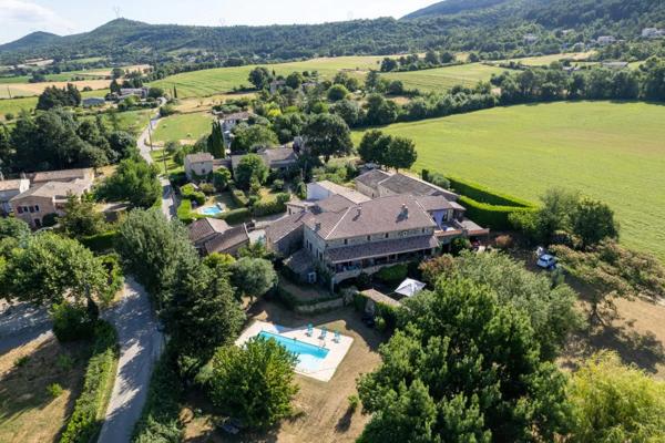 Maison à vendre à Saint-Vincent-de-Barrès (07210)