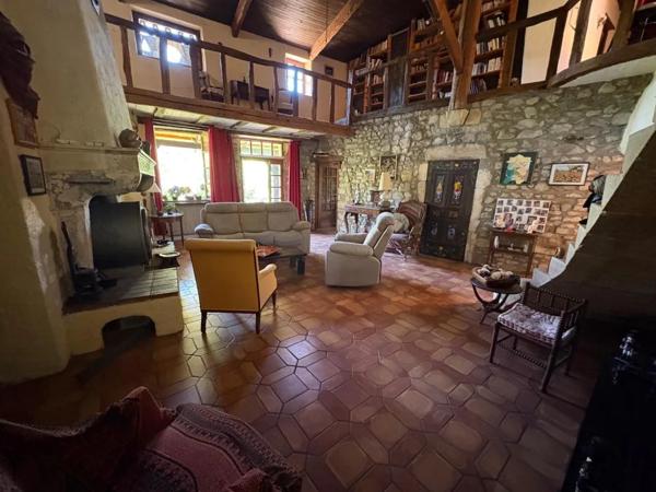 Maison à vendre à Saint-Vincent-de-Barrès (07210)
