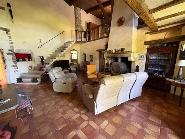 Maison à vendre à Saint-Vincent-de-Barrès (07210)