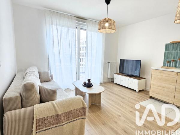 Location appartement 2 pièces 40 m² Villeneuve-la-Garenne