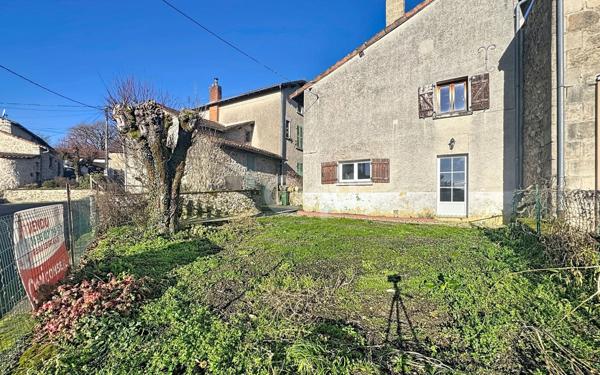 Maison à vendre    2 pièces • 49,40 m2 Nantiat