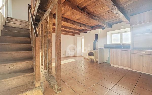 Maison à vendre    2 pièces • 49,40 m2 Nantiat