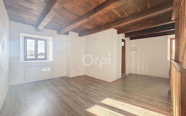 Maison à vendre    2 pièces • 49,40 m2 Nantiat
