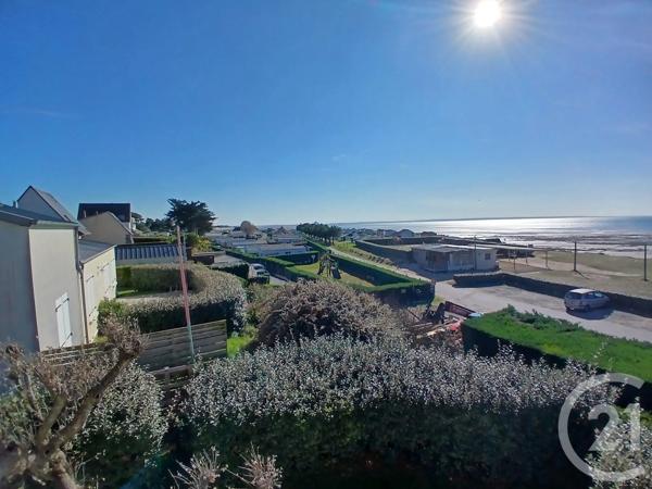 Appartement F5 à vendre  5 pièces - 98,80 m 2   GRANVILLE  - 50