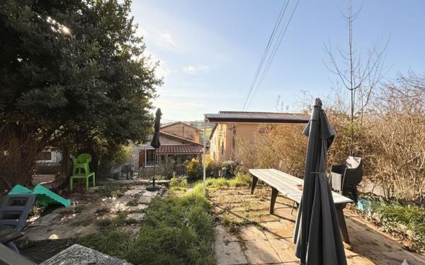 Maison à vendre    3 pièces •  Sain-Bel