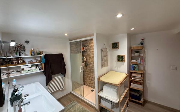 Maison à vendre    3 pièces •  Sain-Bel