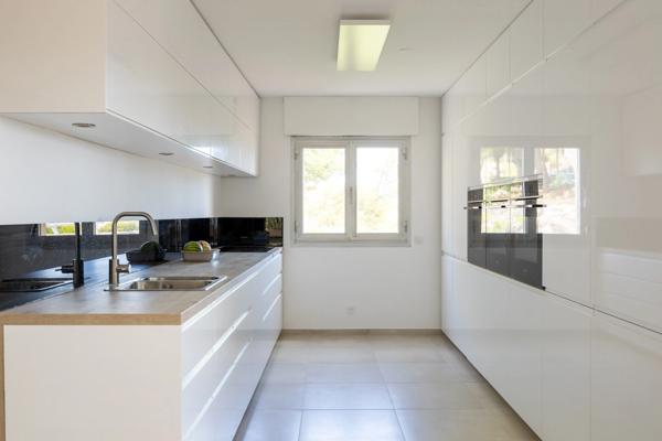 ***VISITE VIRTUELLE DISPONIBLE SUR DEMANDE...MARSEILLE 8ᵉ...RÉSIDENCE FLOTTE...APPARTEMENT FAMILIAL DE STANDING...TERRASSE...VUE DÉGAGÉE...CLIMATISATION INTÉGRALE***