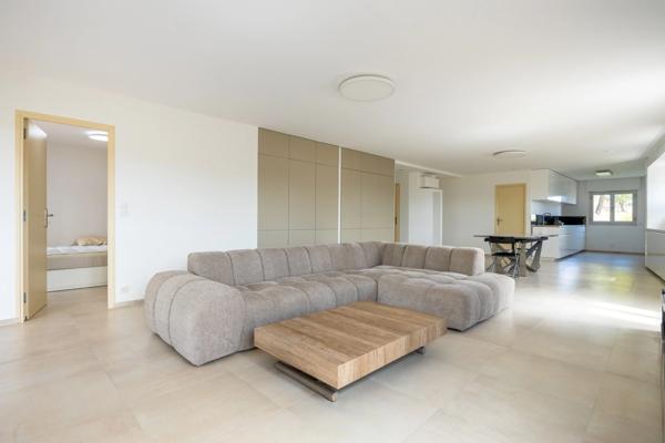 ***VISITE VIRTUELLE DISPONIBLE SUR DEMANDE...MARSEILLE 8ᵉ...RÉSIDENCE FLOTTE...APPARTEMENT FAMILIAL DE STANDING...TERRASSE...VUE DÉGAGÉE...CLIMATISATION INTÉGRALE***