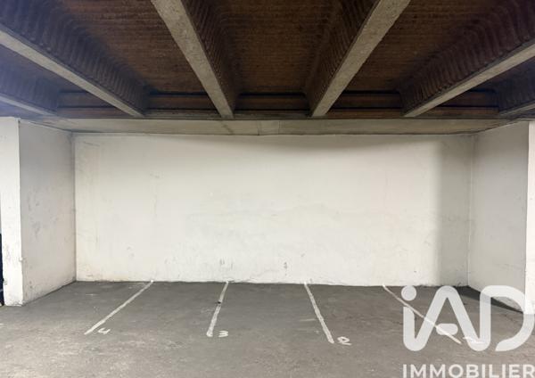 Parking à vendre 12 m² Paris 18
