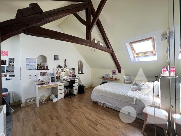 Maison 5 pièces 206 m2