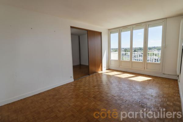 Vente
                Appartement64,25 m² - 3 Pièces -
                    SAINT JEAN LE BLANC (45650)